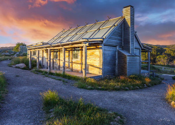 The Journey of a Lifetime: The Career and Achievements of Photographer Jaime Dormer